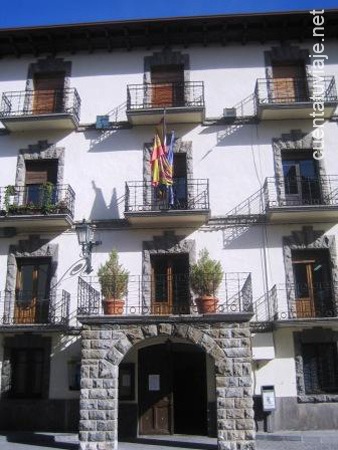 Ayuntamiento de Hecho (Huesca)