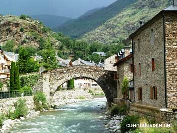 Puente Medieval. Esterri d´Àneu (Lleida)
