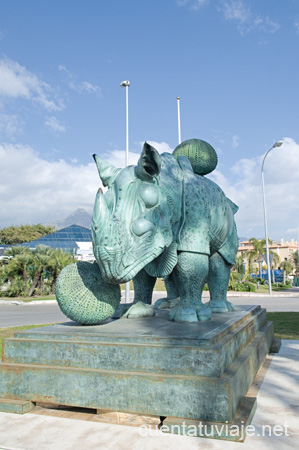 Escultura de Dalí, Marbella, 